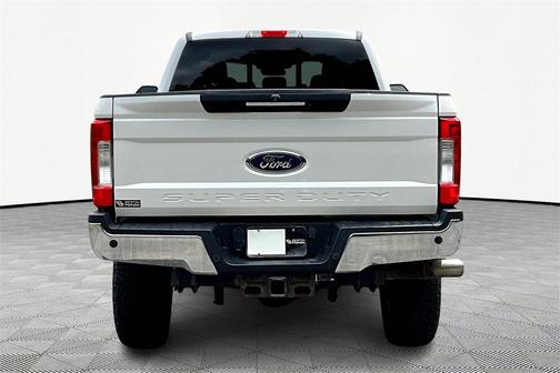2017 Ford F-350 Lariat