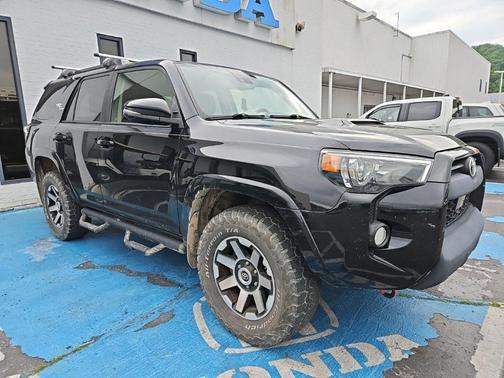 Midnight Black Metallic 2020 Toyota 4Runner TRD Off Road Premium