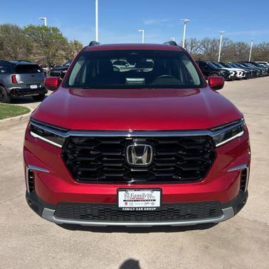 2025 Honda Pilot Touring 8-Passenger