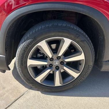 2025 Honda Pilot Touring 8-Passenger