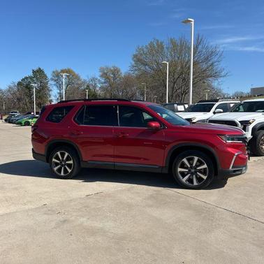 2025 Honda Pilot Touring 8-Passenger