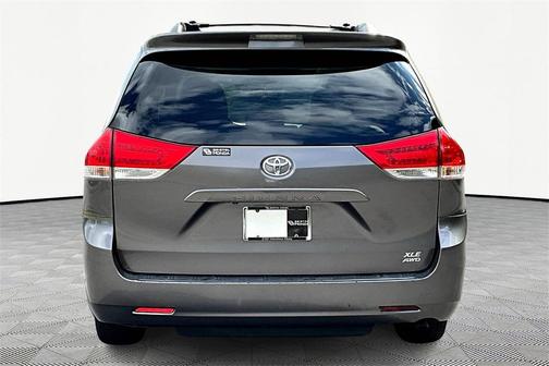 2014 Toyota Sienna XLE