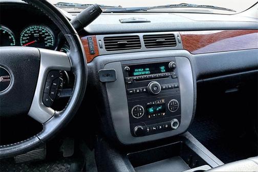 2008 GMC Yukon XL 1500 SLT