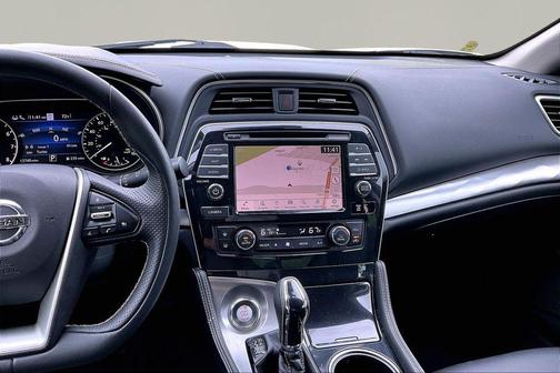 Pearl White Tricoat 2020 Nissan Maxima 3.5 SL