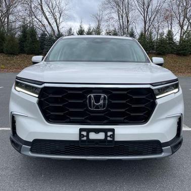 2023 Honda Pilot Touring 8-Passenger