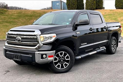 2017 Toyota Tundra SR5