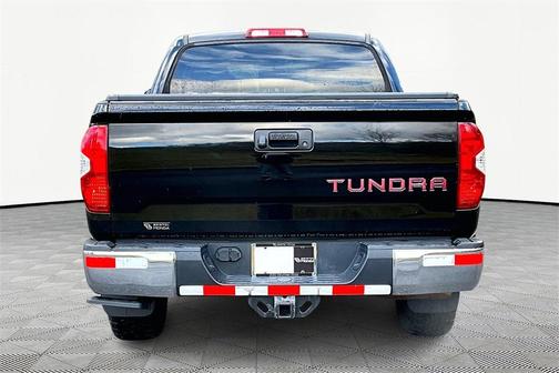 2017 Toyota Tundra SR5