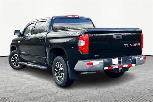 2017 Toyota Tundra SR5