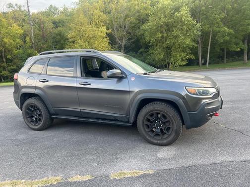 2019 Jeep Cherokee Trailhawk Elite