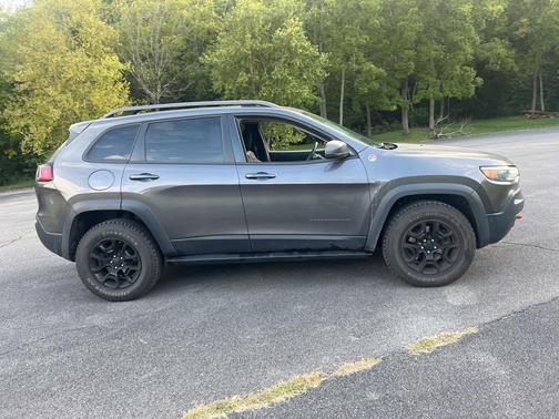 2019 Jeep Cherokee Trailhawk Elite
