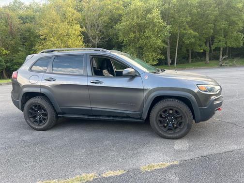 2019 Jeep Cherokee Trailhawk Elite