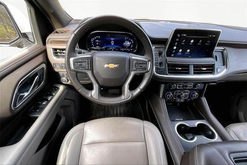 2022 Chevrolet Suburban LT