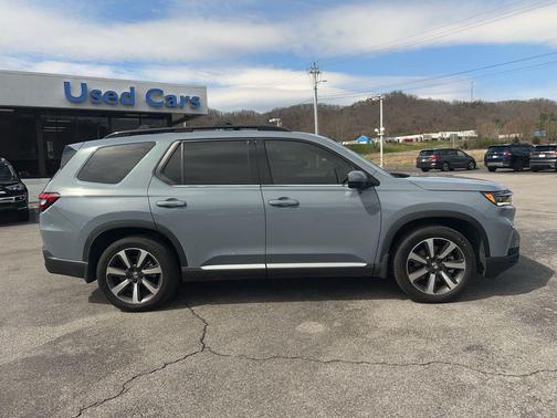 2023 Honda Pilot AWD Elite