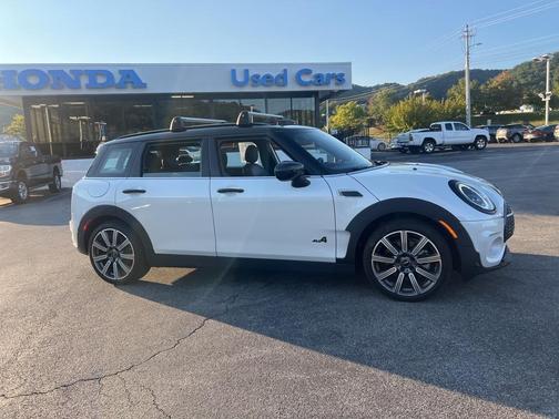2023 MINI Clubman Cooper S ALL4