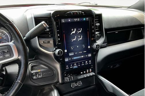2022 RAM 2500 Big Horn Crew Cab 4x4 6'4' Box