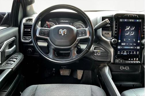 2022 RAM 2500 Big Horn Crew Cab 4x4 6'4' Box