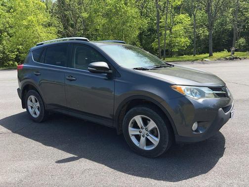 Magnetic Gray Pearl 2014 Toyota RAV4 XLE