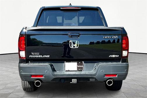 2022 Honda Ridgeline Black