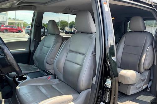 2016 Toyota Sienna XLE