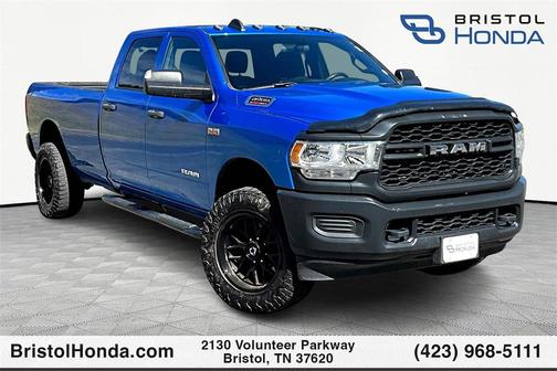 2022 RAM 2500 Tradesman Crew Cab 4x4 8' Box