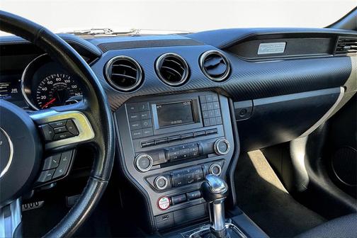 2015 Ford Mustang V6