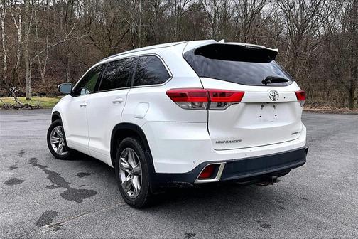 2017 Toyota Highlander Limited