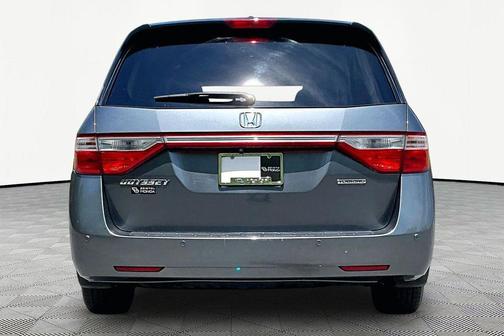 Polished Metal Metallic 2013 Honda Odyssey Touring Elite