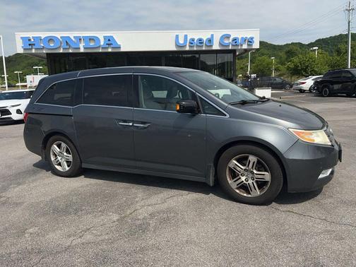 Polished Metal Metallic 2013 Honda Odyssey