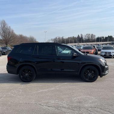 Crystal Black Pearl 2020 Honda Pilot AWD Black Edition
