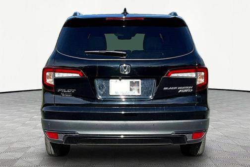 Crystal Black Pearl 2020 Honda Pilot AWD Black Edition