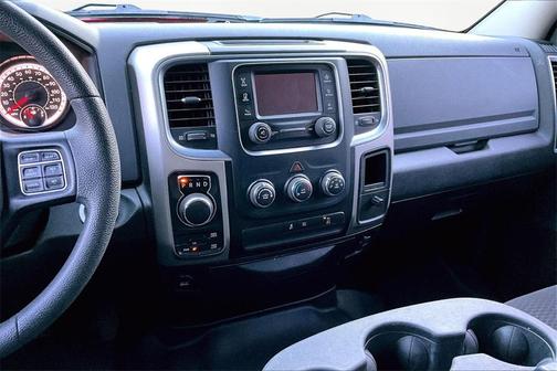 2019 RAM 1500 Classic Warlock Crew Cab 4x4 5'7' Box