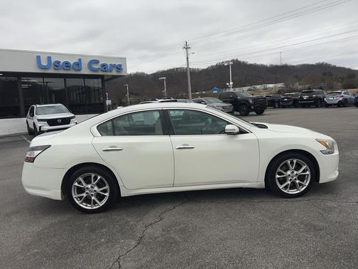 2014 Nissan Maxima SV