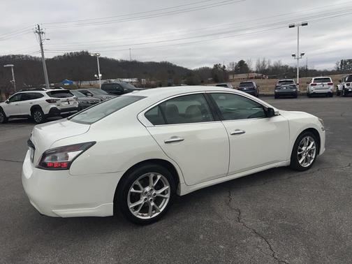 2014 Nissan Maxima SV