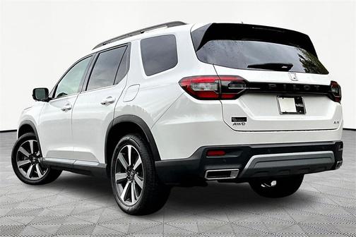 2023 Honda Pilot AWD Elite