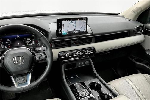 2023 Honda Pilot AWD Elite