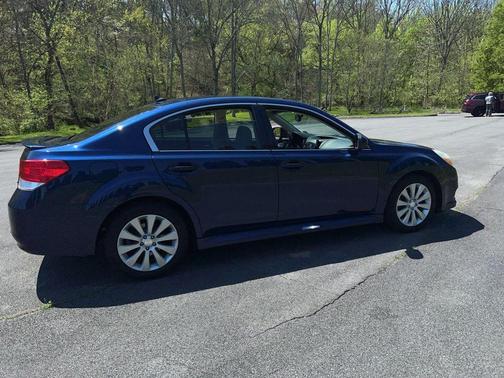 Azurite Blue Pearl 2011 Subaru Legacy Limited