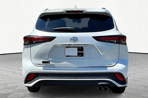 2024 Toyota Highlander XSE