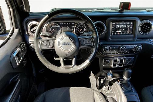 2021 Jeep Gladiator Willys 4x4