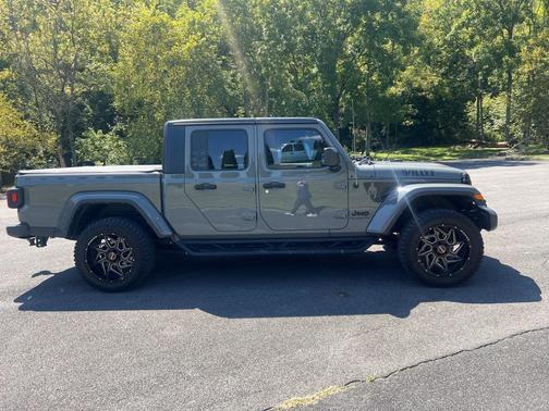 2021 Jeep Gladiator Willys 4x4