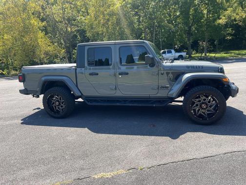 2021 Jeep Gladiator Willys 4x4