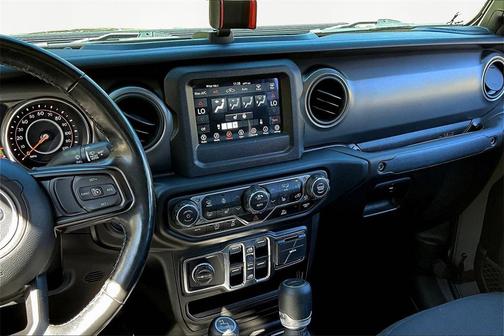 2021 Jeep Gladiator Willys 4x4