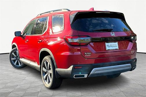 2025 Honda Pilot Touring 8-Passenger