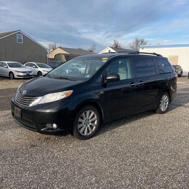 2017 Toyota Sienna XLE Premium