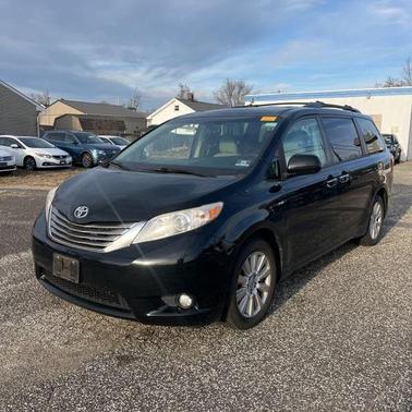 2017 Toyota Sienna XLE Premium