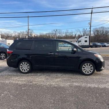 2017 Toyota Sienna XLE Premium