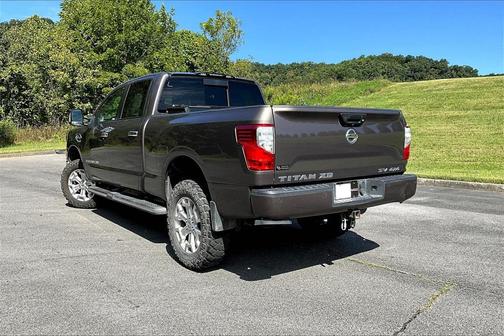 2016 Nissan Titan XD SV