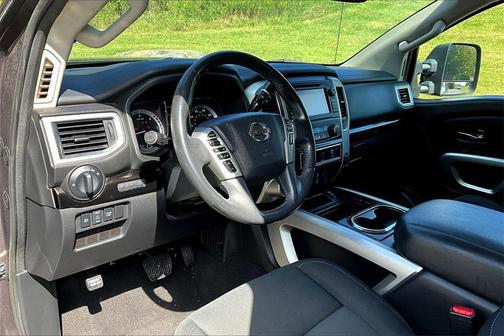 2016 Nissan Titan XD SV