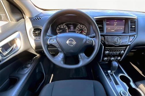 2020 Nissan Pathfinder S 4WD