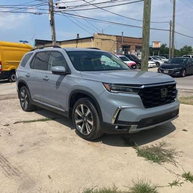 2025 Honda Pilot Touring 8-Passenger