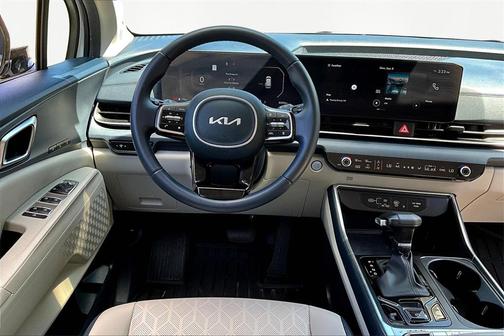 2025 Kia Carnival SX